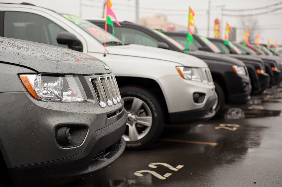 Dodge Caliber vs Jeep Compass: Which is Better?